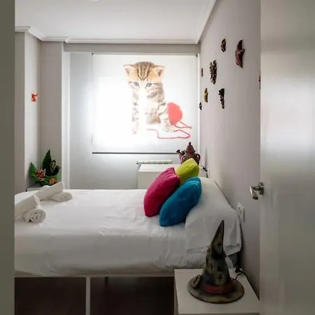 En El Centro De Con Parking * Vigo