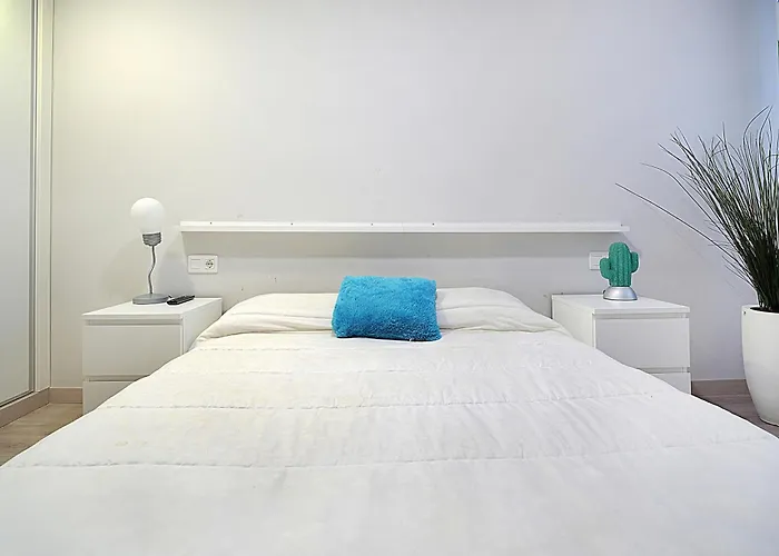 En El Centro De Con Parking Apartmán